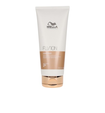 Wella Professionals FUSION Intense Repair Conditioner for Damaged Hair 200 ml