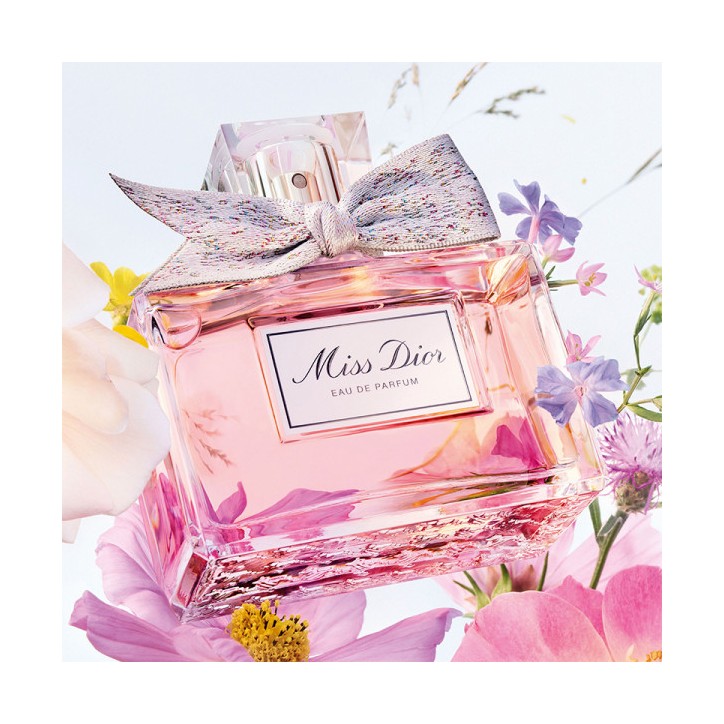 MISS DIOR Eau de Parfum - 50ml MISS DIOR Eau de Parfum - 50ml