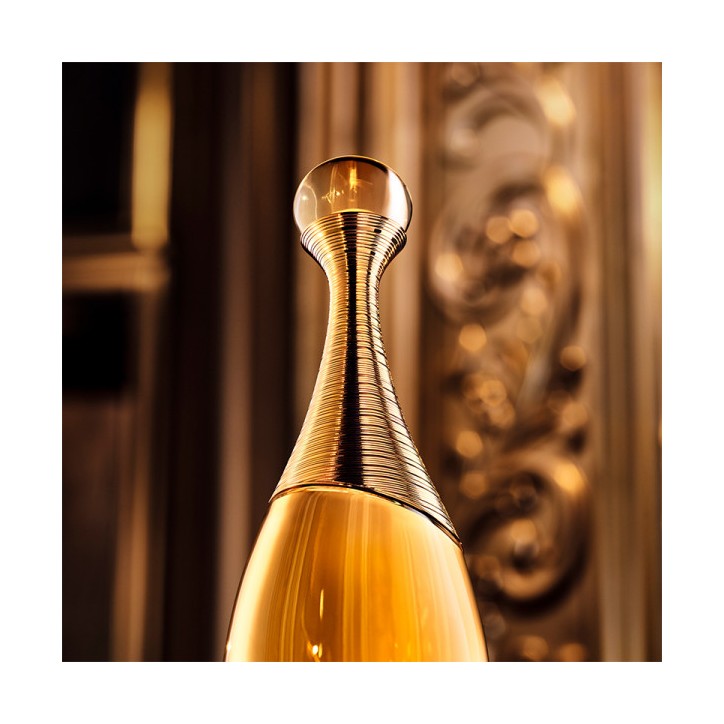 J'ADORE Eau de parfum - 150ml J'ADORE Eau de parfum - 150ml