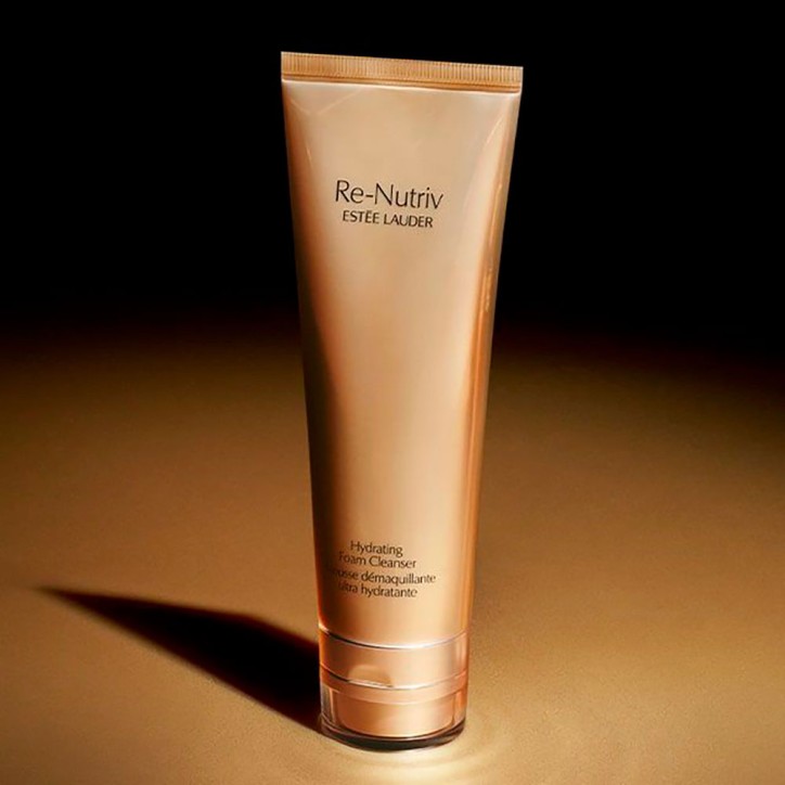 RE-NUTRIV hydrating foam cleanser 125 ml