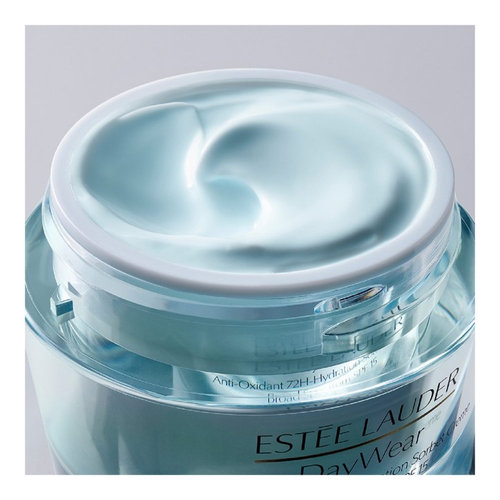 DAYWEAR cream SPF15 PNM 50 ml