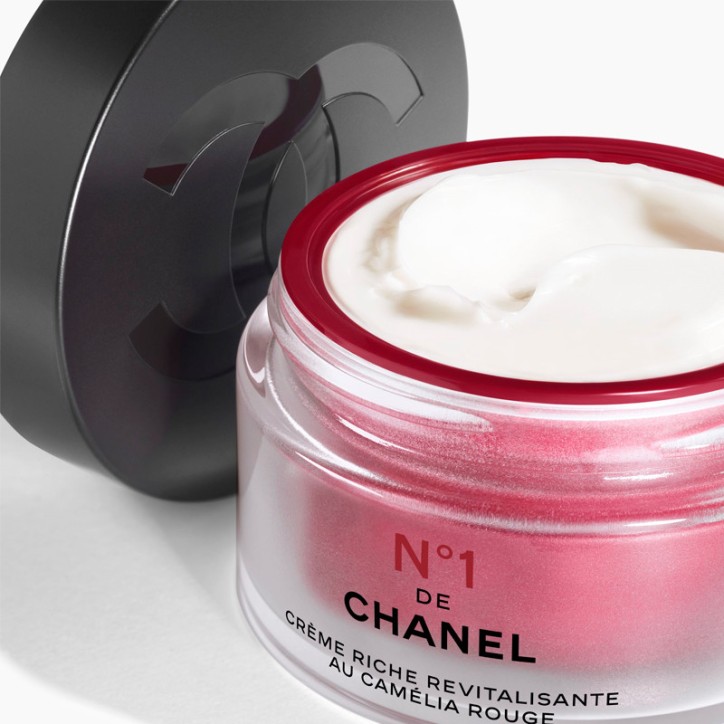 N°1 DE CHANEL CREME RICHE REVITALISANTE au camelia rouge  - 50gr