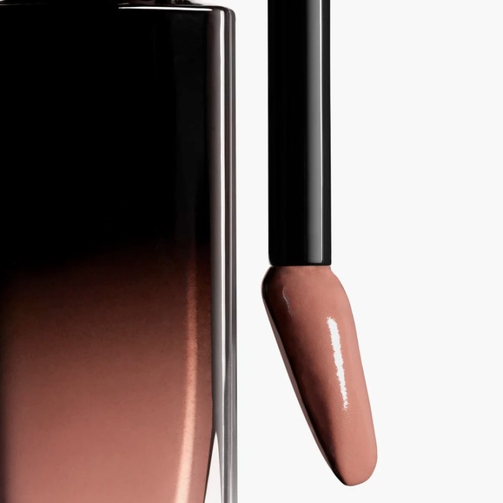 ROUGE ALLURE LAQUE 62-still