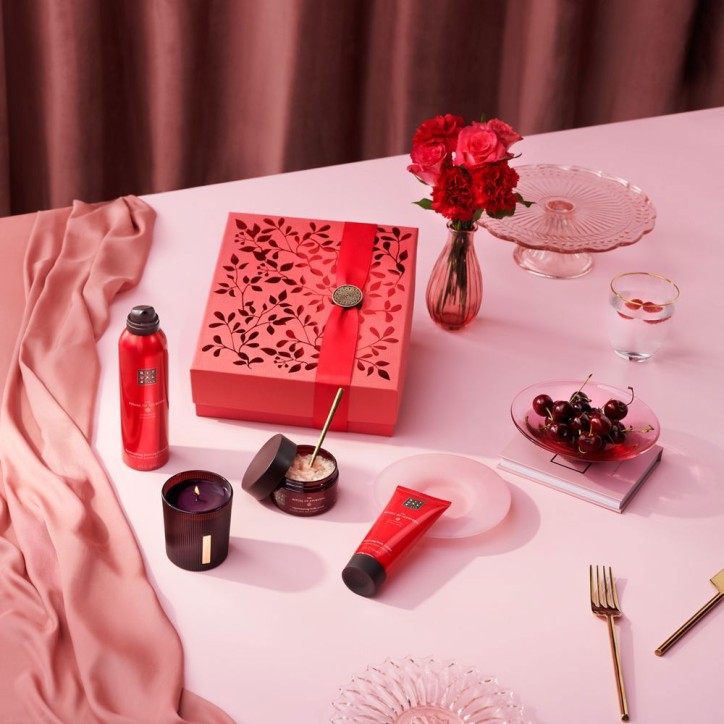 THE RITUAL OF AYURVEDA MEDIUM GIFT SET