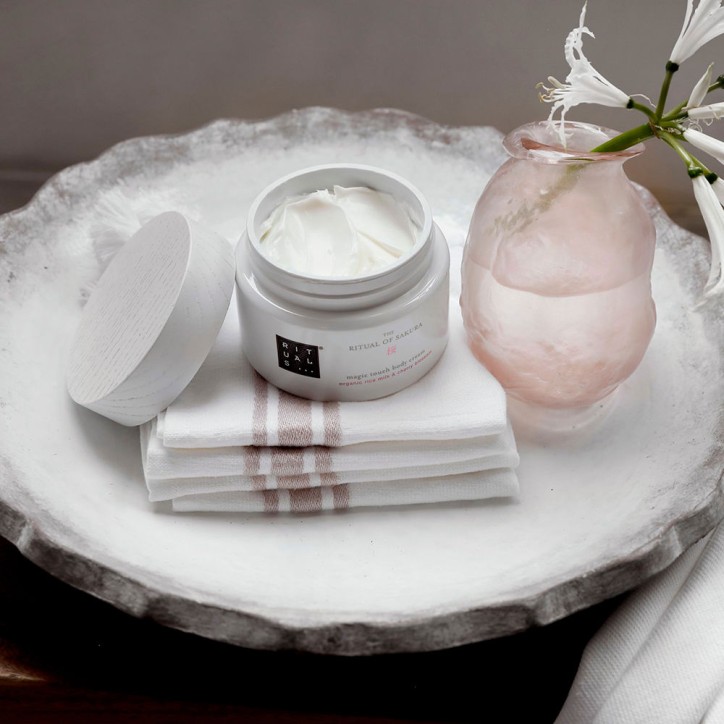 THE RITUAL OF SAKURA body cream refill 220 ml