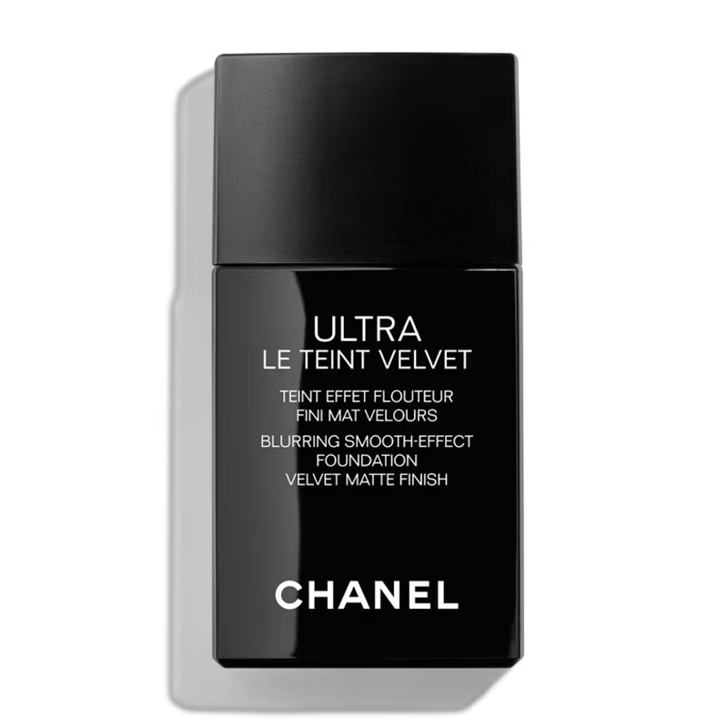 Chanel ULTRA LE TEINT VELVET SPF15 BD121